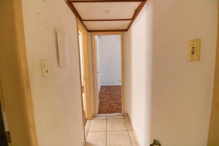 Apartamento à venda com 99m², 3 quartos e sem vaga Apartamento à venda com 99m², 3 quartos e sem vagaCorredor