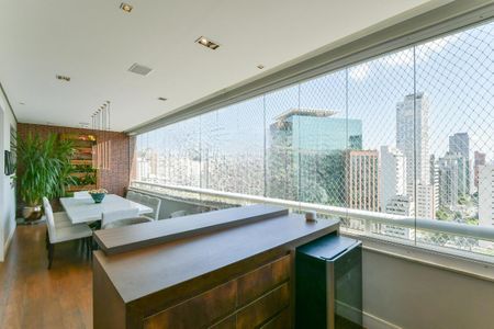 Apartamento à venda com 151m², 2 quartos e 3 vagas