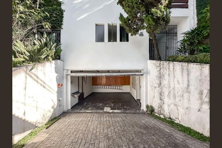 Casa à venda com 264m², 3 quartos e 4 vagas