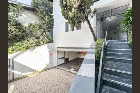 Casa à venda com 264m², 3 quartos e 4 vagas