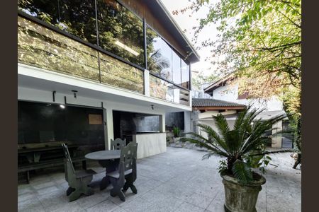 Casa à venda com 264m², 3 quartos e 4 vagas