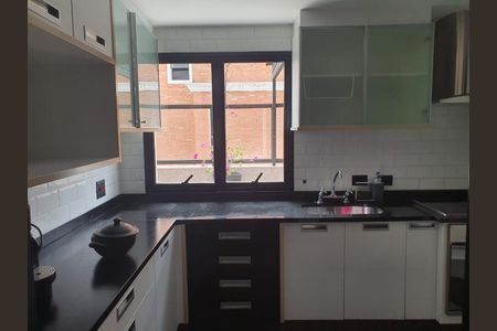 Apartamento à venda com 180m², 2 quartos e 3 vagas