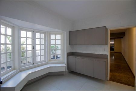 Casa à venda com 200m², 3 quartos e 2 vagas