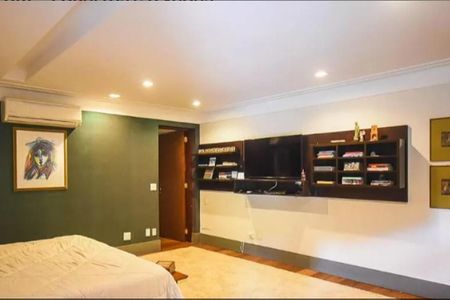 Casa à venda com 920m², 4 quartos e 6 vagas