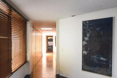Casa à venda com 920m², 4 quartos e 6 vagas