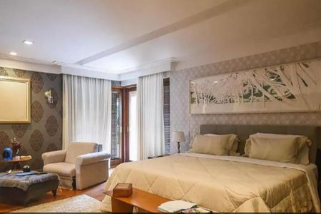 Casa à venda com 920m², 4 quartos e 6 vagas