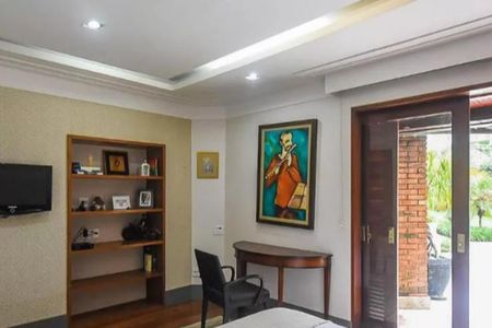 Casa à venda com 920m², 4 quartos e 6 vagas