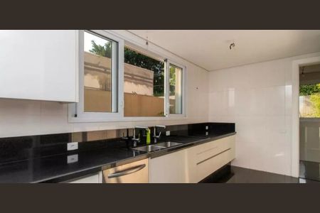 Casa à venda com 800m², 4 quartos e 15 vagas