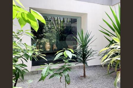 Casa à venda com 450m², 5 quartos e 6 vagas
