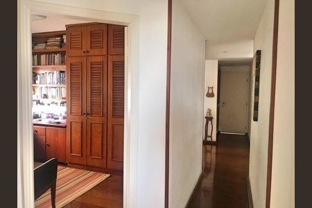 Apartamento à venda com 153m², 4 quartos e 2 vagas