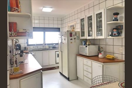 Apartamento à venda com 153m², 4 quartos e 2 vagas
