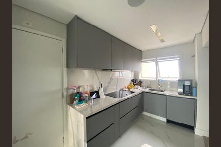 Apartamento à venda com 157m², 2 quartos e 3 vagas