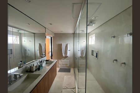Apartamento à venda com 157m², 2 quartos e 3 vagas