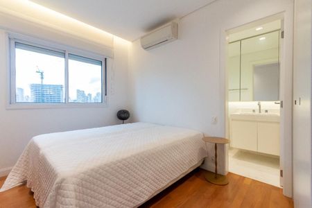 Apartamento à venda com 3 quartos, 192m² em Moema, São Paulo