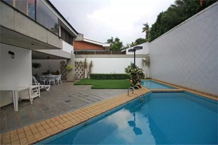 Casa à venda com 450m², 5 quartos e 4 vagas