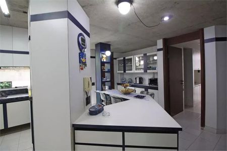 Casa à venda com 450m², 5 quartos e 4 vagas