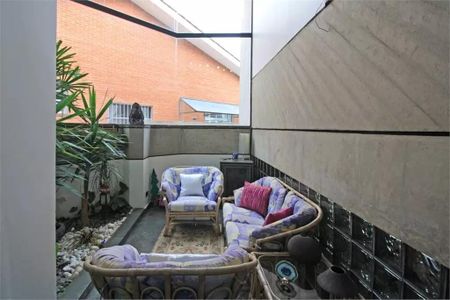 Casa à venda com 450m², 5 quartos e 4 vagas