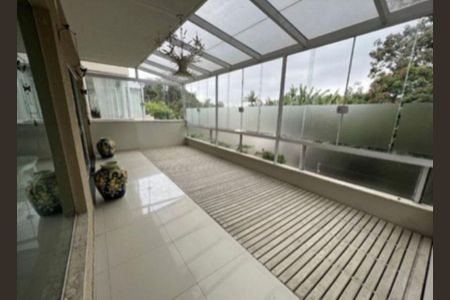 Casa à venda com 200m², 3 quartos e 3 vagas