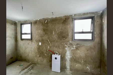 Apartamento à venda com 246m², 4 quartos e 4 vagas