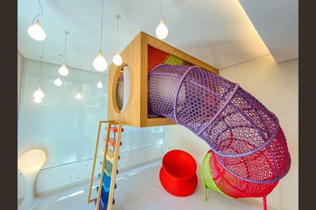 Apartamento à venda com 246m², 4 quartos e 4 vagas