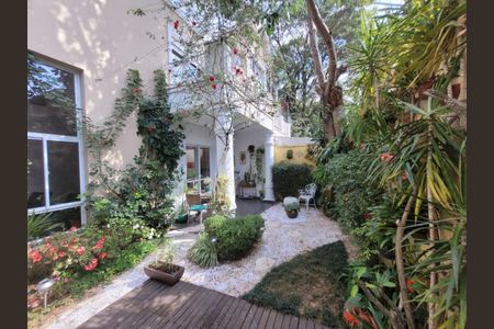 Casa à venda com 416m², 5 quartos e 4 vagas