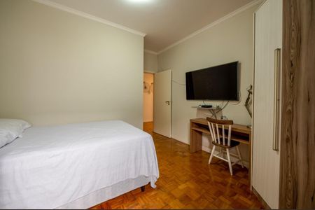 Casa à venda com 340m², 5 quartos e 6 vagas