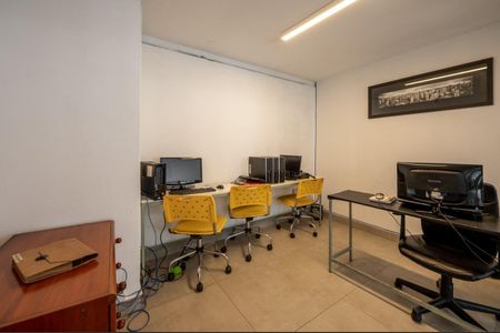 Casa à venda com 340m², 5 quartos e 6 vagas
