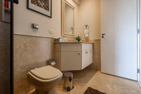 Apartamento à venda com 555m², 7 quartos e 6 vagasBanheiro da Suíte 5