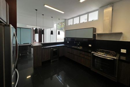 Apartamento à venda com 850m², 5 quartos e NaN vagas