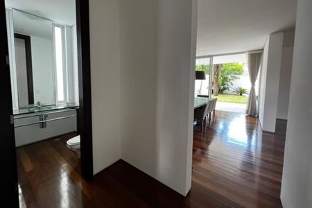 Apartamento à venda com 850m², 5 quartos e NaN vagas