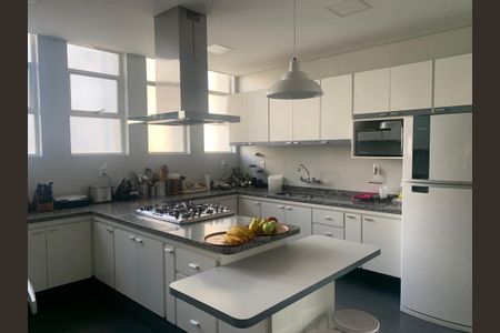 Apartamento à venda com 4 quartos, 395m² em Jardim Paulista, São Paulo