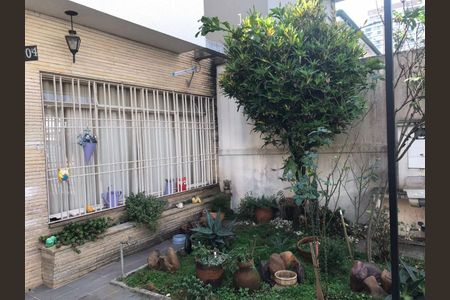 Casa à venda com 159m², 3 quartos e 2 vagas
