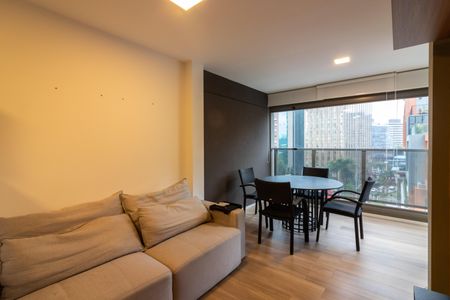 Sala/Cozinha de apartamento à venda com 1 quarto, 154m² em Vila Nova Conceição, São Paulo