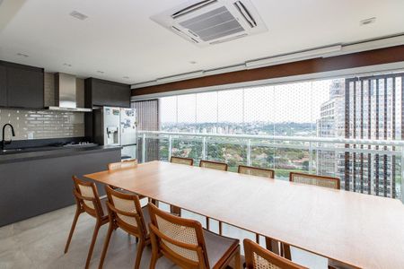 Apartamento à venda com 191m², 3 quartos e 3 vagas