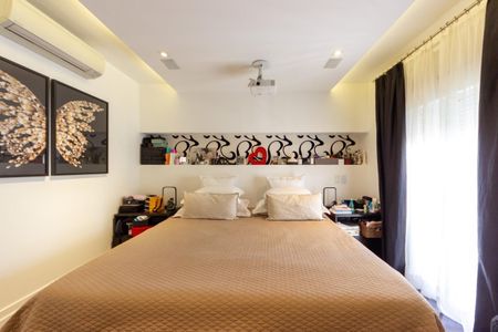 Apartamento à venda com 212m², 3 quartos e 4 vagas