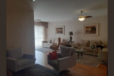 Apartamento à venda com 3 quartos, 156m² em Vila Nova Conceição, São Paulo