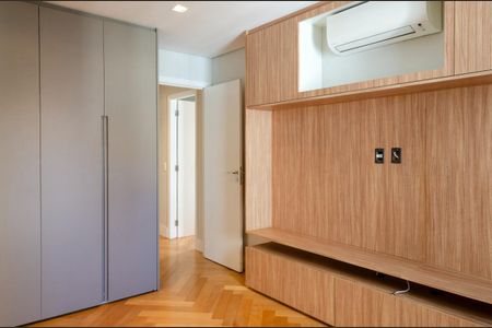 Apartamento à venda com 220m², 3 quartos e 2 vagas
