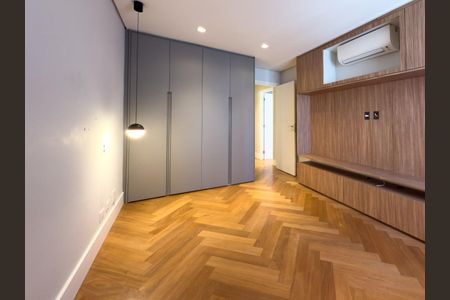 Apartamento à venda com 220m², 3 quartos e 2 vagas