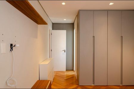Apartamento à venda com 220m², 3 quartos e 2 vagas