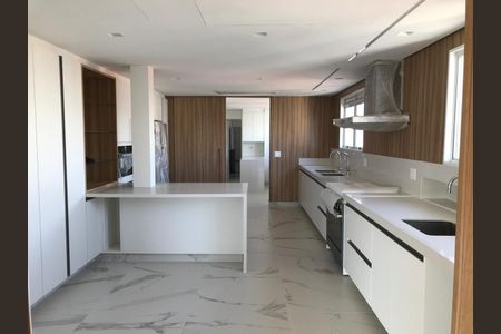 Apartamento à venda com 402m², 4 quartos e 5 vagas