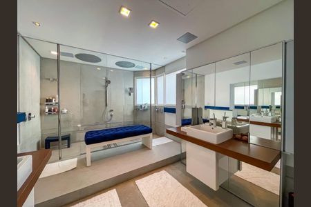 Apartamento à venda com 356m², 3 quartos e 5 vagas