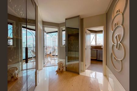Apartamento à venda com 356m², 3 quartos e 5 vagas