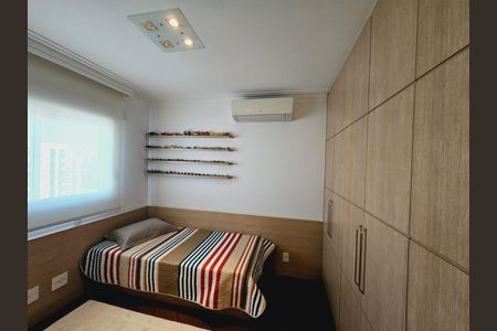 Apartamento à venda com 170m², 3 quartos e 4 vagas