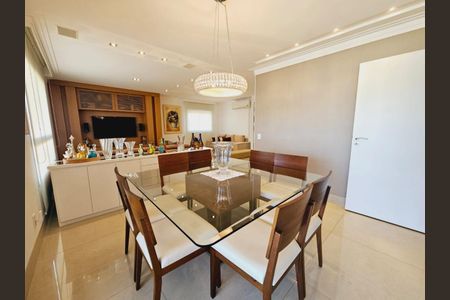 Apartamento à venda com 170m², 3 quartos e 4 vagas