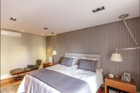 Apartamento à venda com 311m², 4 quartos e 4 vagas