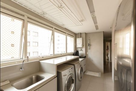 Apartamento à venda com 311m², 4 quartos e 4 vagas