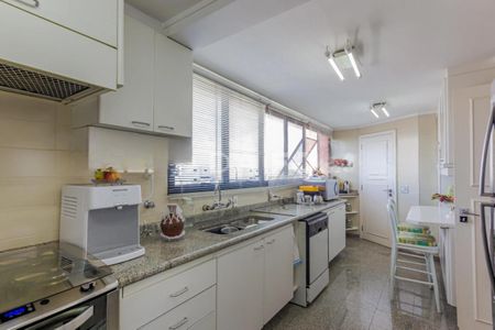 Apartamento à venda com 200m², 4 quartos e 3 vagas