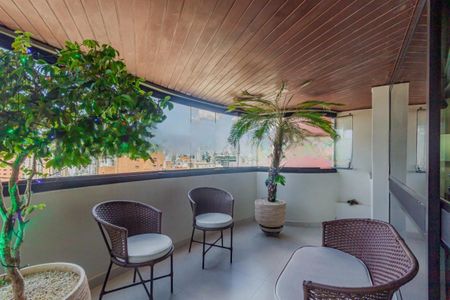 Apartamento à venda com 200m², 4 quartos e 3 vagas