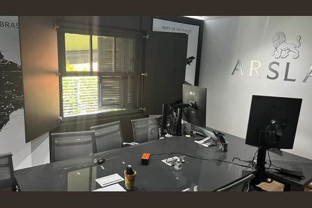 Casa à venda com 3 quartos, 370m² em Brooklin, São Paulo