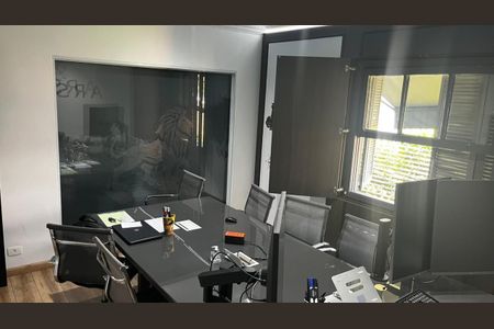 Casa à venda com 3 quartos, 370m² em Brooklin, São Paulo